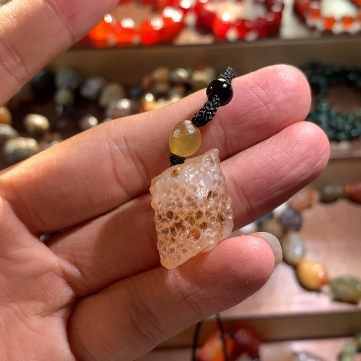 玛瑙/玉髓未镶嵌珠宝半成品