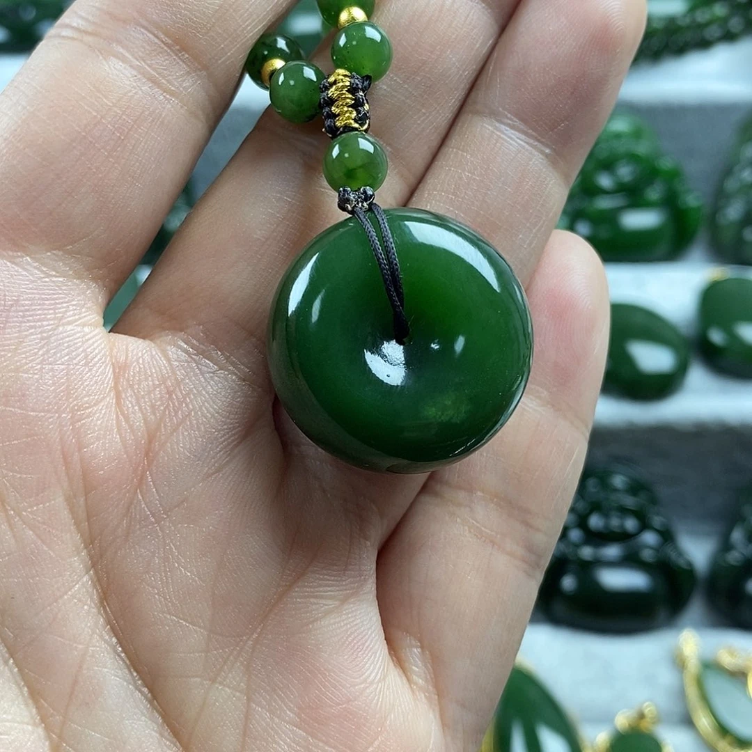 和田玉（碧玉）未镶嵌颈饰24mm