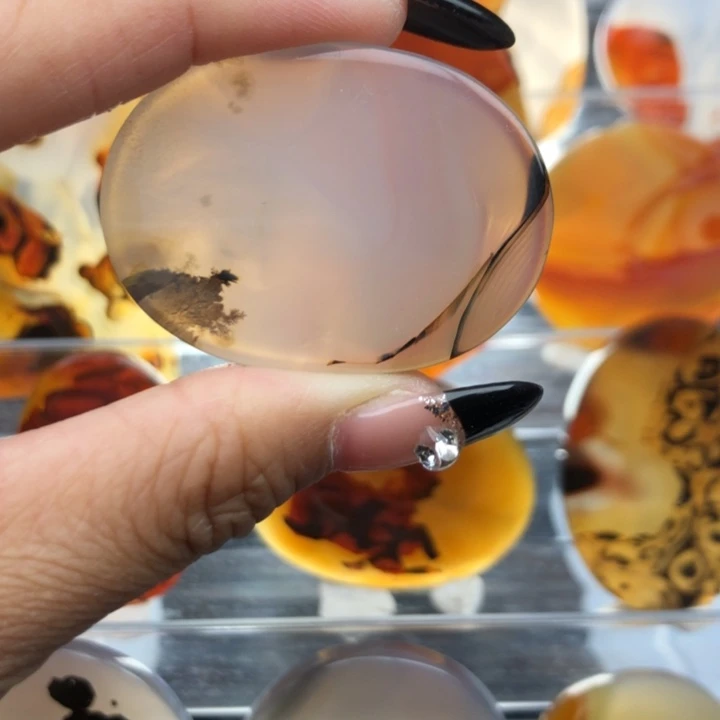 玛瑙/玉髓颈饰未镶嵌44