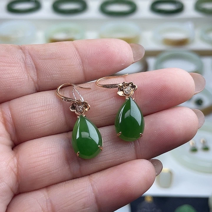 和田玉（碧玉）18K金镶嵌珠宝奇石耳环