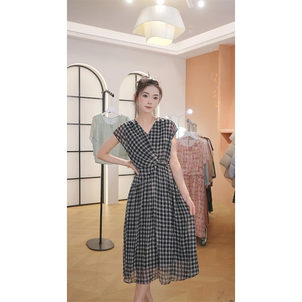 L9121 2025年夏季新款简约大方通勤收腰显瘦中长款连衣裙