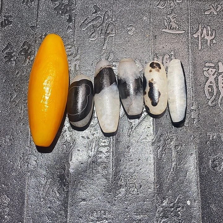 墟***圩玛瑙/玉髓合金颈饰