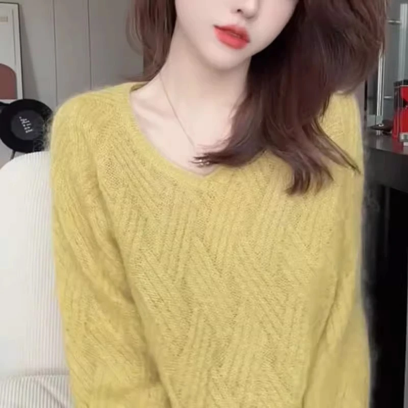 2025百搭新款宽松显瘦纯欲上衣慵懒风V领麻花长袖针织毛衣衫女