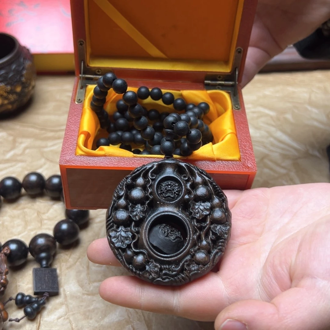 大叶紫檀（黑酸枝木类）