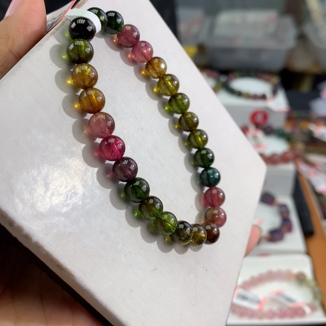 未镶嵌碧玺手链    7mm。