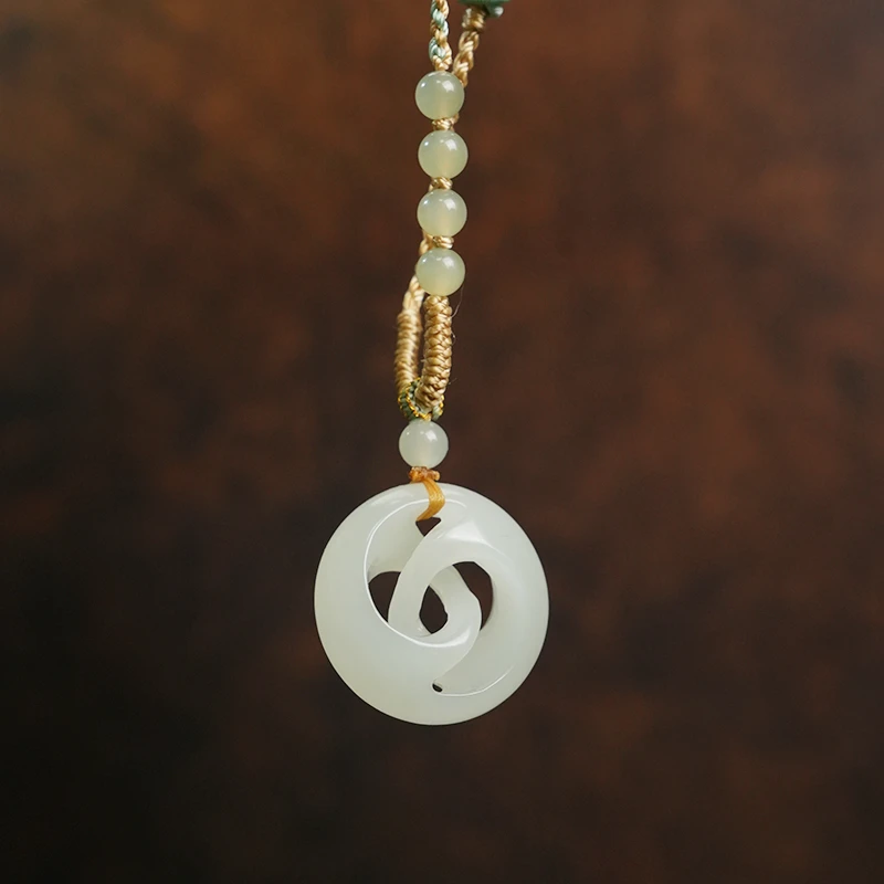 【鑫浩矿业】新疆和田玉-胶润白玉暖色时来运转平安扣吊坠挂件一件