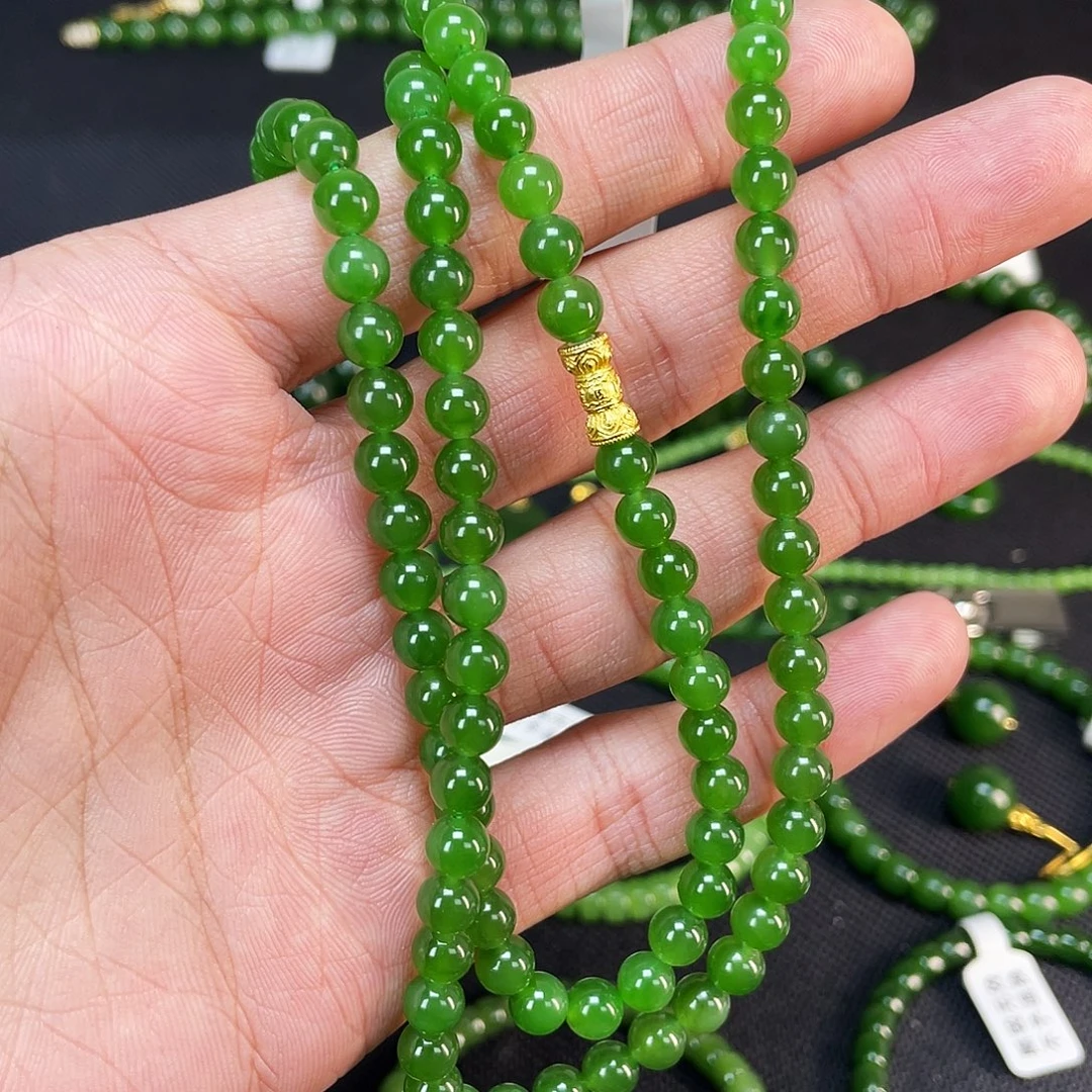 我***恒和田玉未镶嵌颈饰