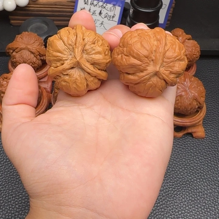 把件文玩核桃蛤蟆头三棱 39尺寸