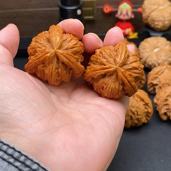 R***r把件文玩核桃白奔