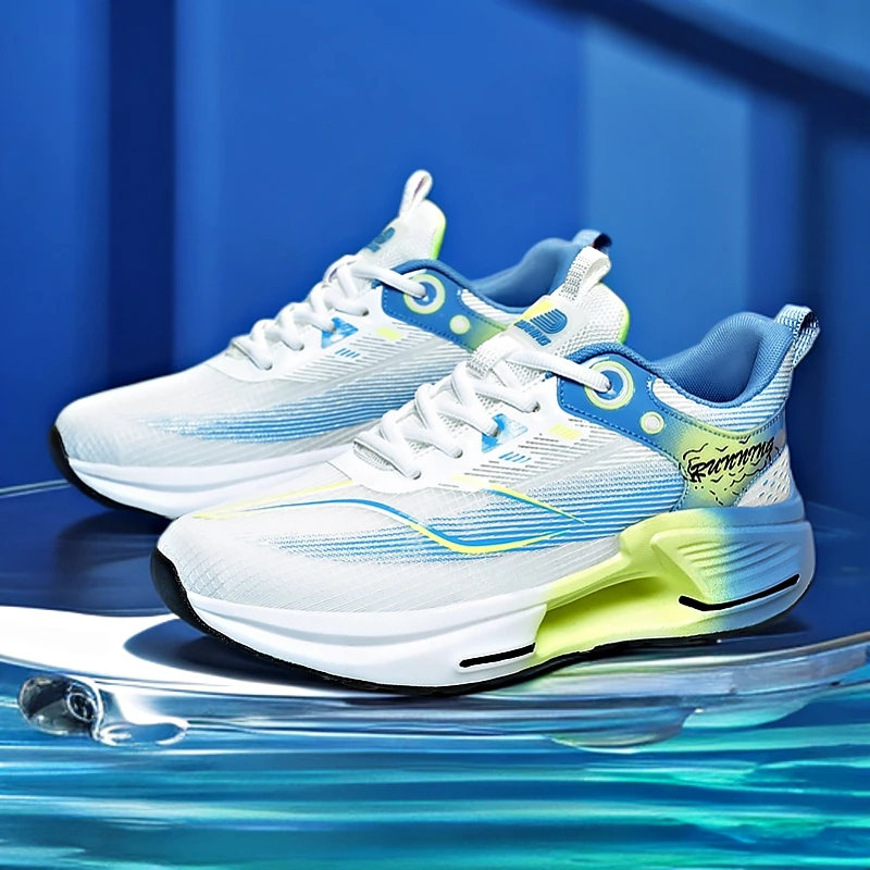 轻便大码跑鞋男鞋透气网面超轻软底回弹减震青少年运动跑步鞋
