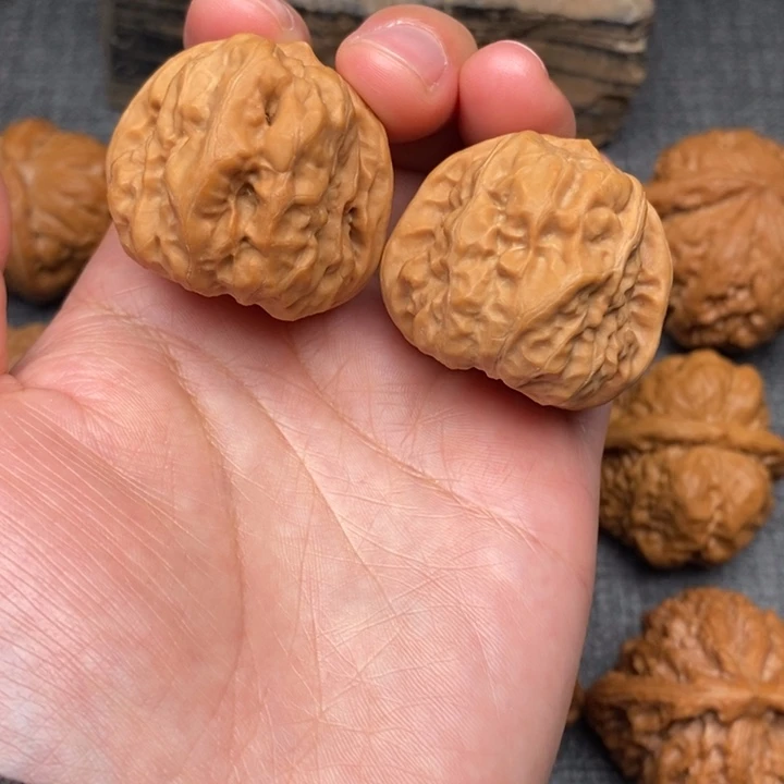 文玩核桃吊坠尺寸35哇哇