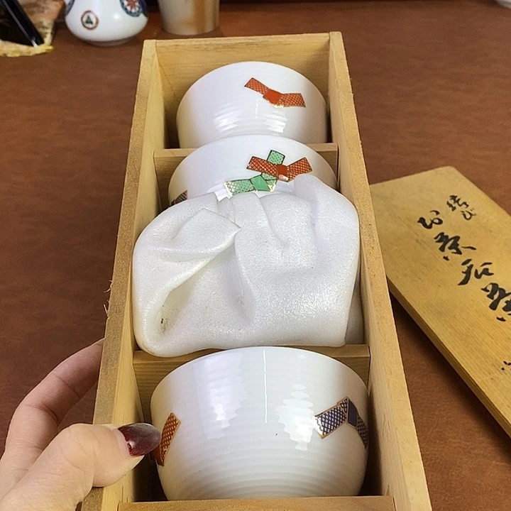 瓷器铜铁器木器木粉花瓶