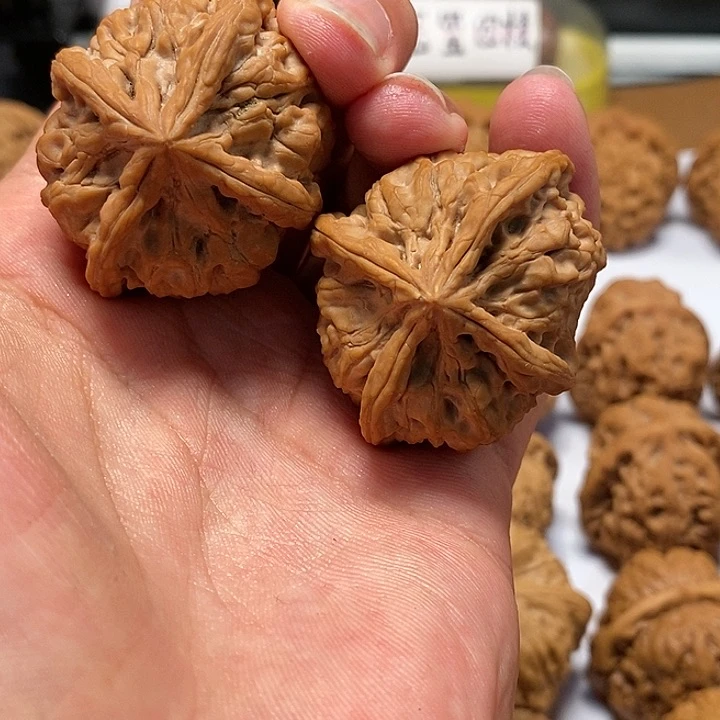 文玩核桃吊坠43尺寸全品玉玺正四棱