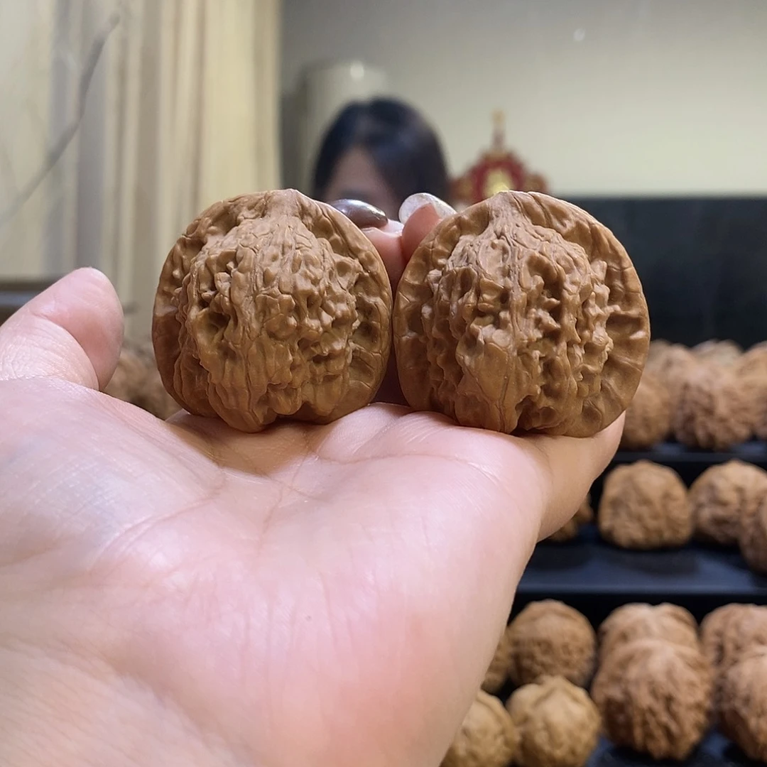 把件文玩核桃40红狮子