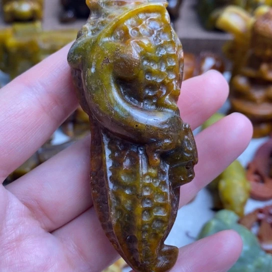 蛇纹石玉未镶嵌颈饰123