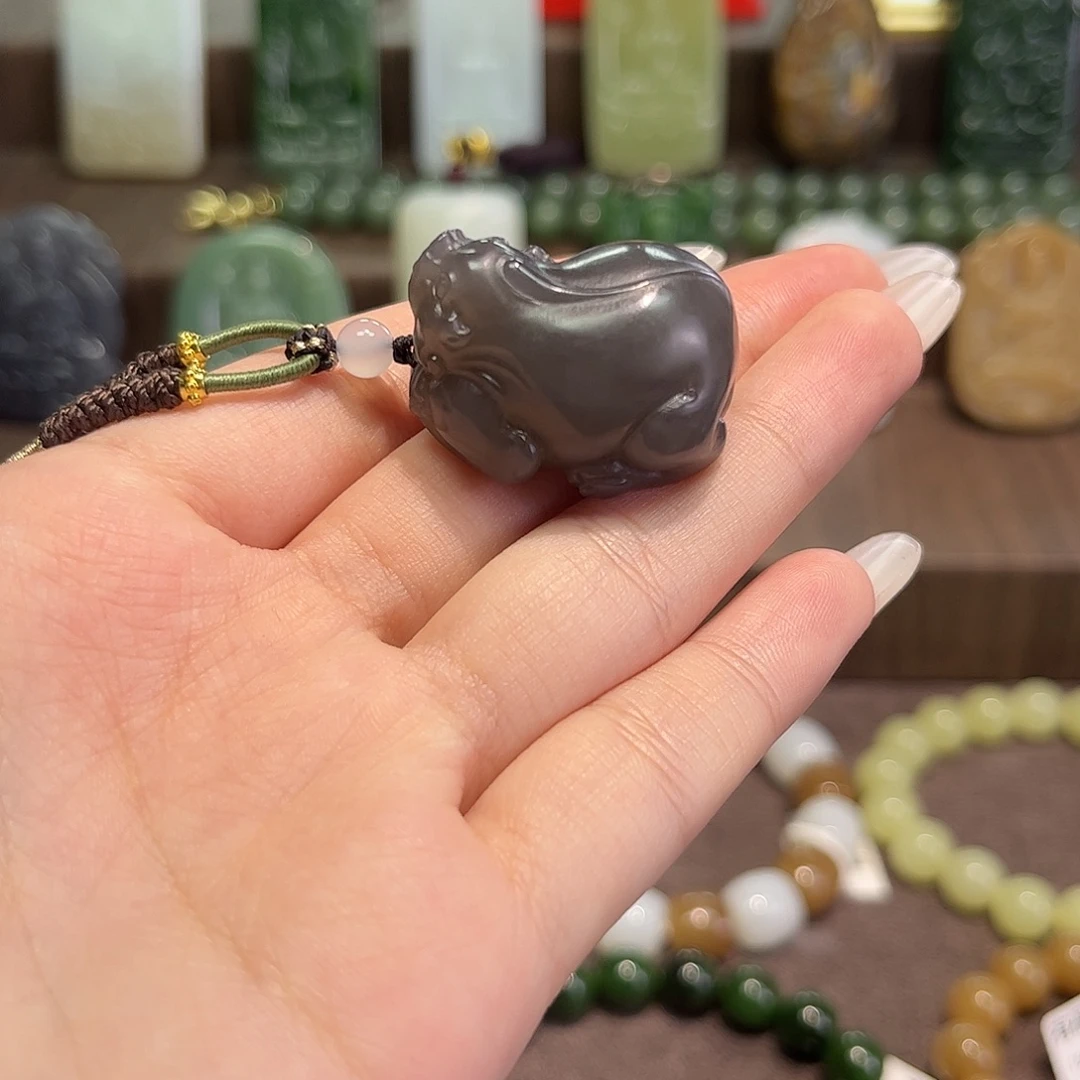 墨***幽和田玉未镶嵌手串