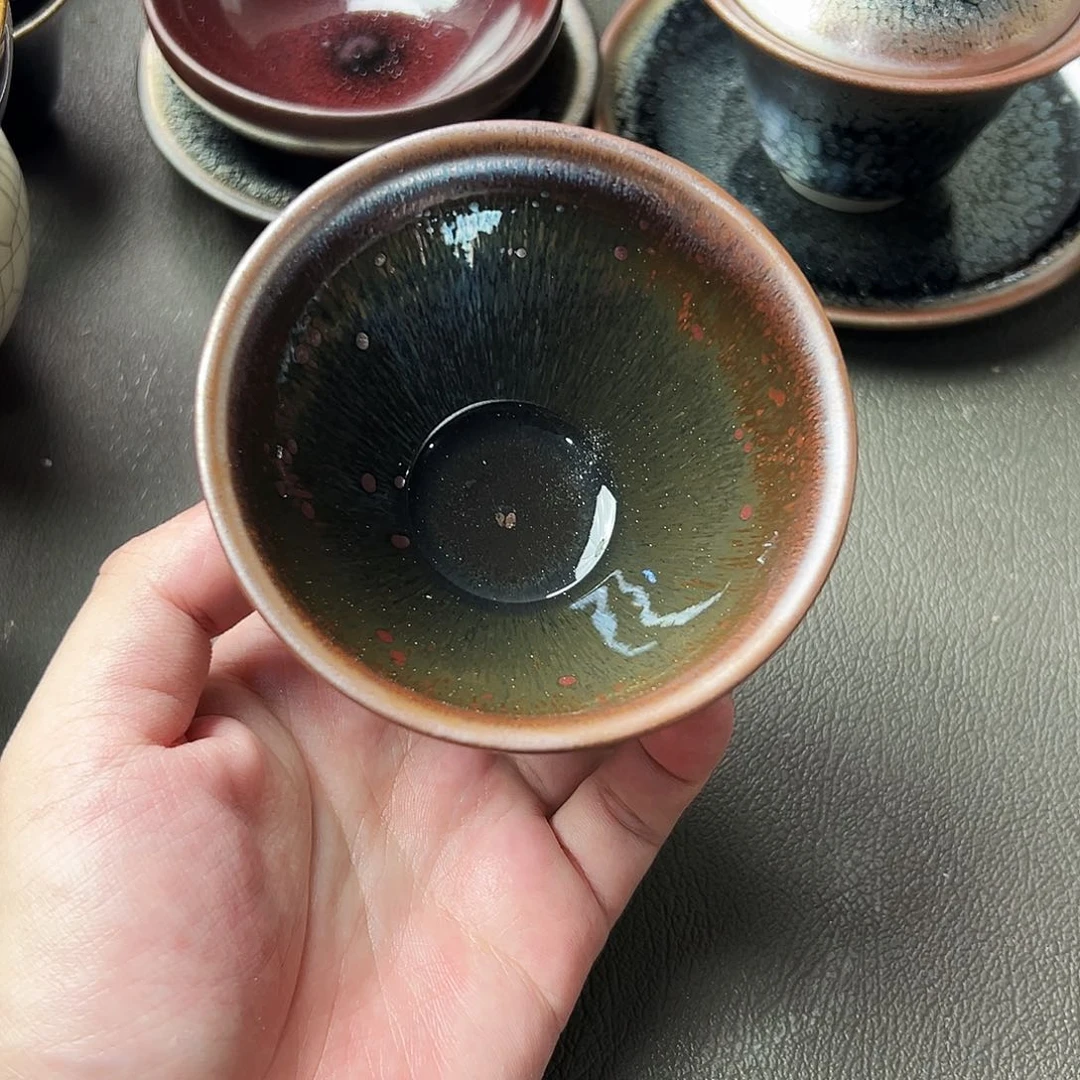 茶盏我们是有共同话题有分歧也