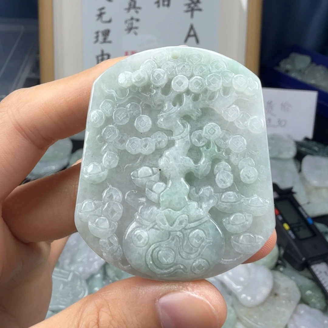 颈饰未镶嵌翡翠翡翠