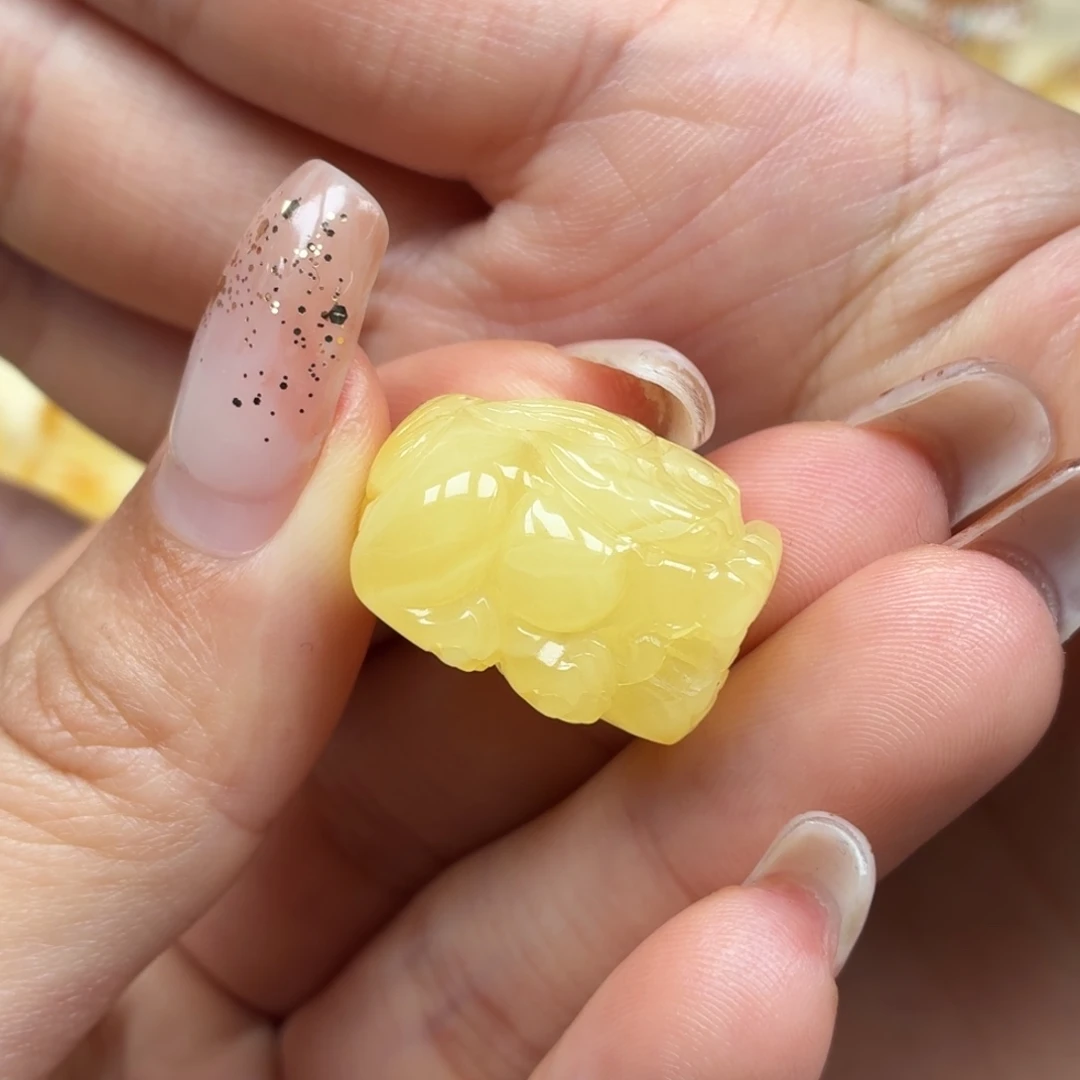 琥珀未镶嵌裸石蜜蜡