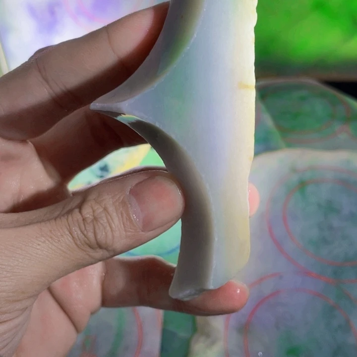 翡翠未镶嵌挂件片料