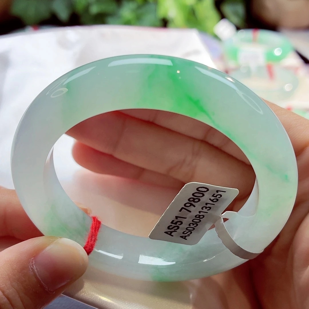 翡翠未镶嵌手镯68-04