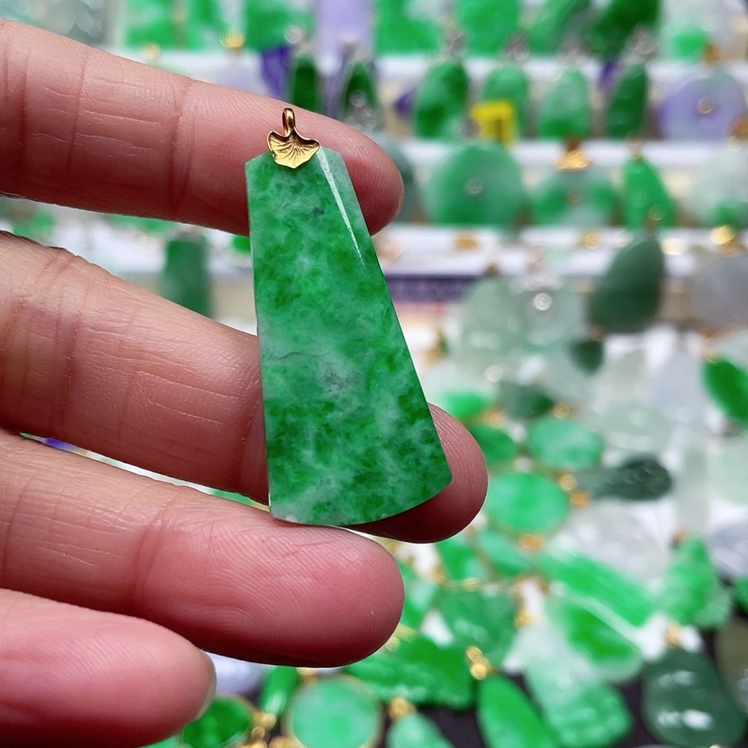 吊坠(不含链)18K金镶嵌翡翠