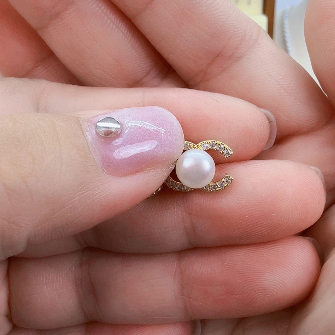 淡水珍珠未镶嵌耳饰