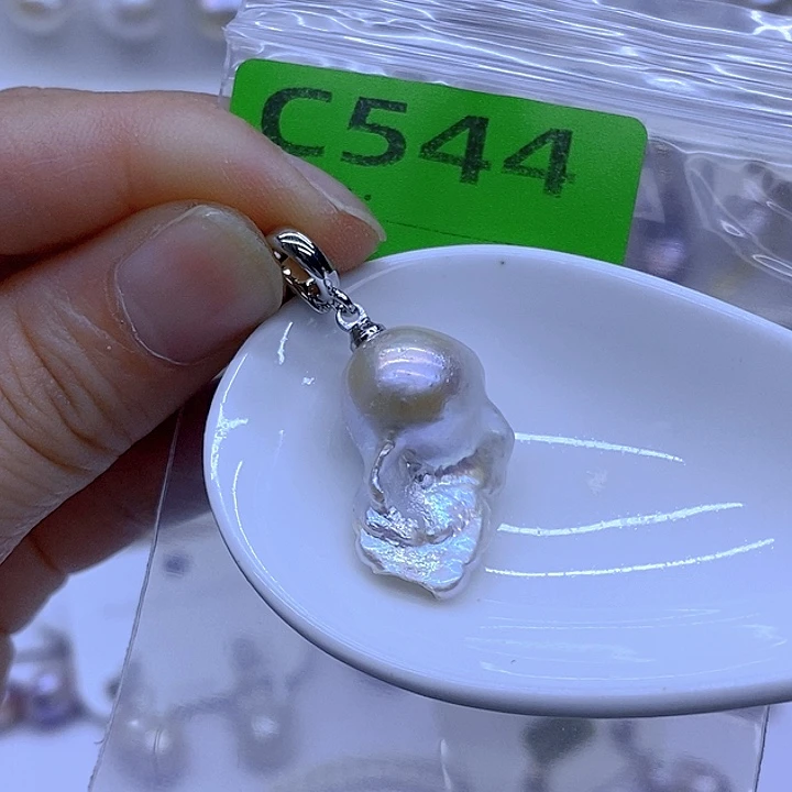 颈饰未镶嵌淡水珍珠