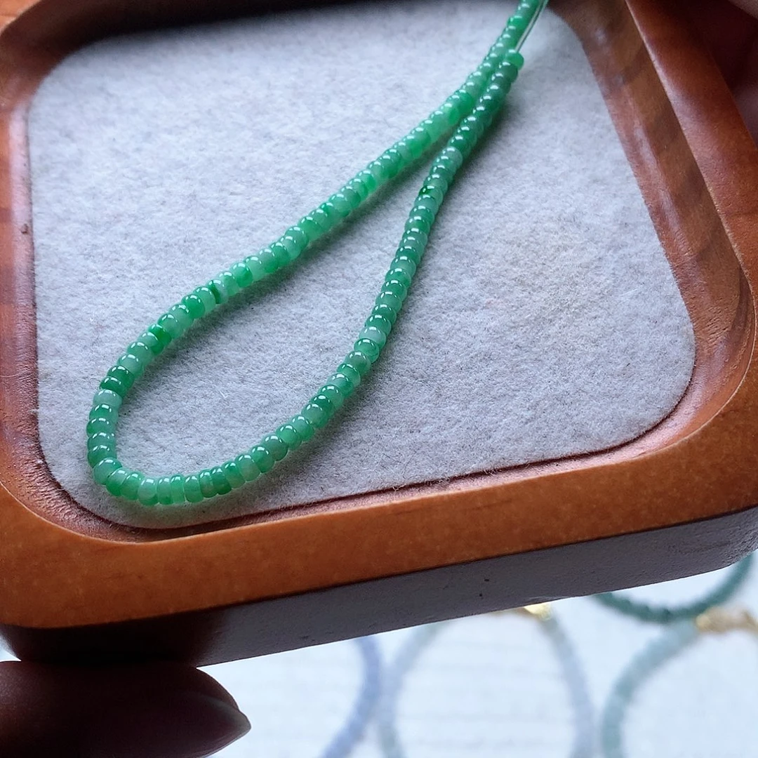 翡翠未镶嵌手串卡3