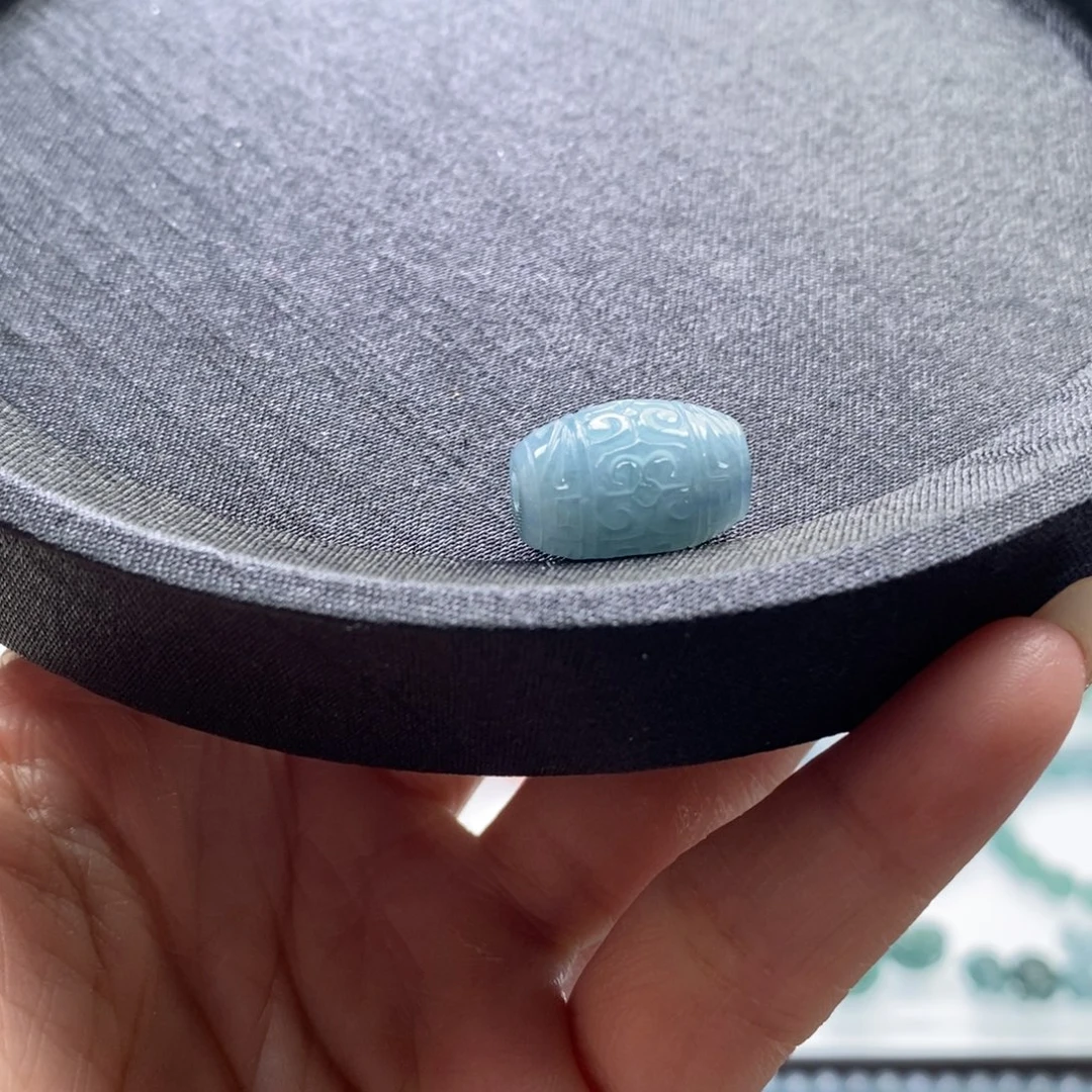 翡翠未镶嵌手链17*12雕刻珠