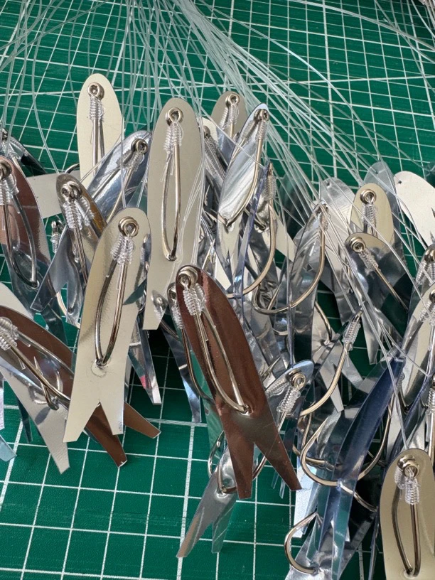 单个钩跟片（带子线）