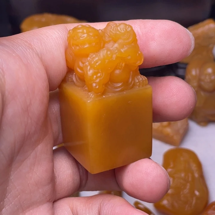 田黄石洛*寿山田黄石