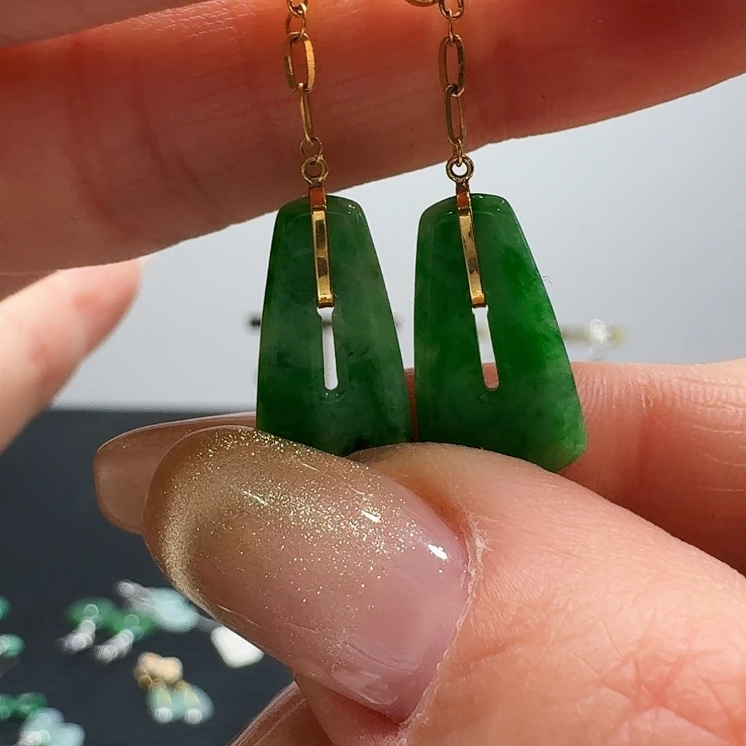 翡翠耳饰18K金镶嵌耳饰