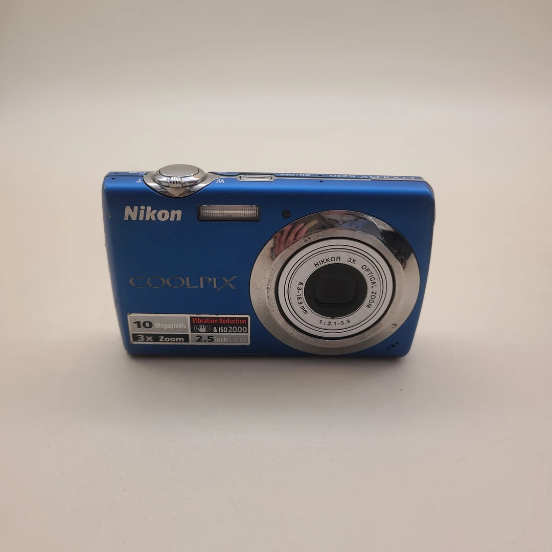 9新 Nikon/尼康 s220 数码相机便携式 CCD 自备读卡器