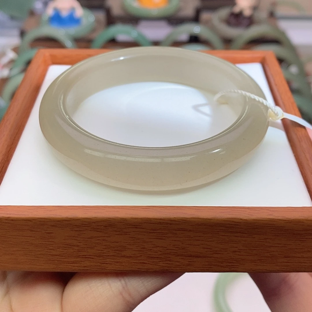 东陵石未镶嵌手镯55/56