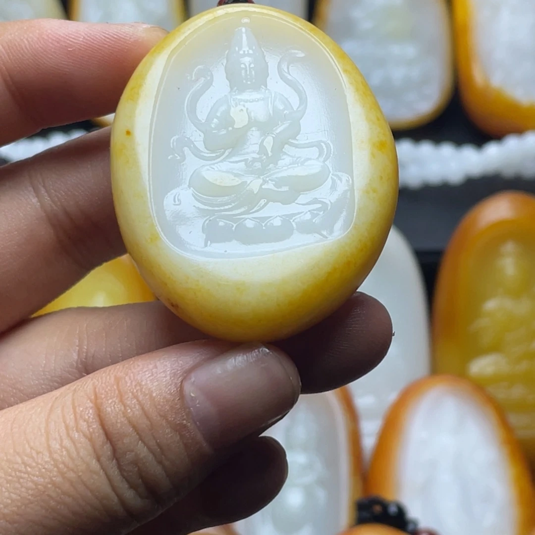 未镶嵌和田玉挂件