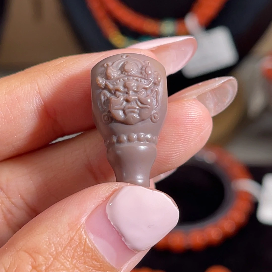 你***了玛瑙/玉髓未镶嵌盐源黄财神三通