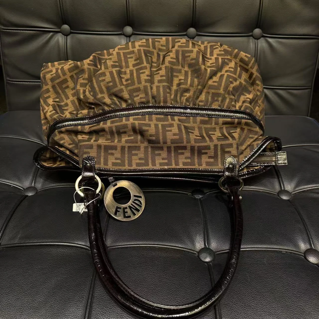 95新 FENDI/芬迪 二弟/95新/1138/单肩包