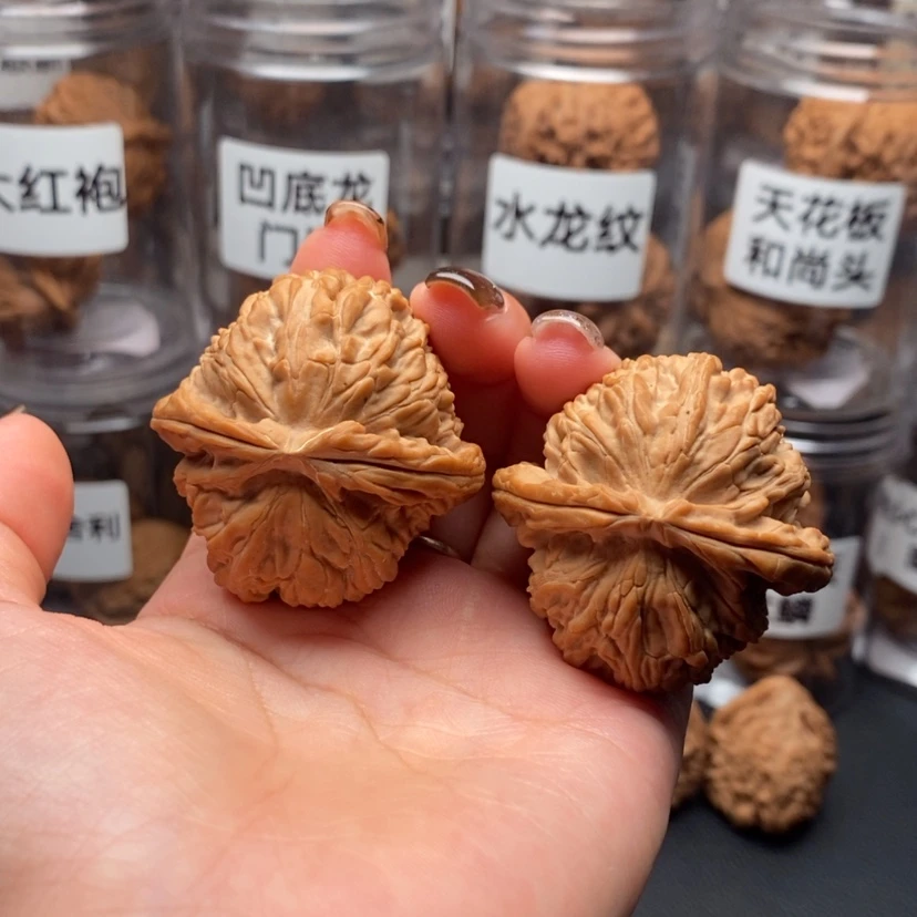 【闪购商品】吊坠文玩核桃白狮子40