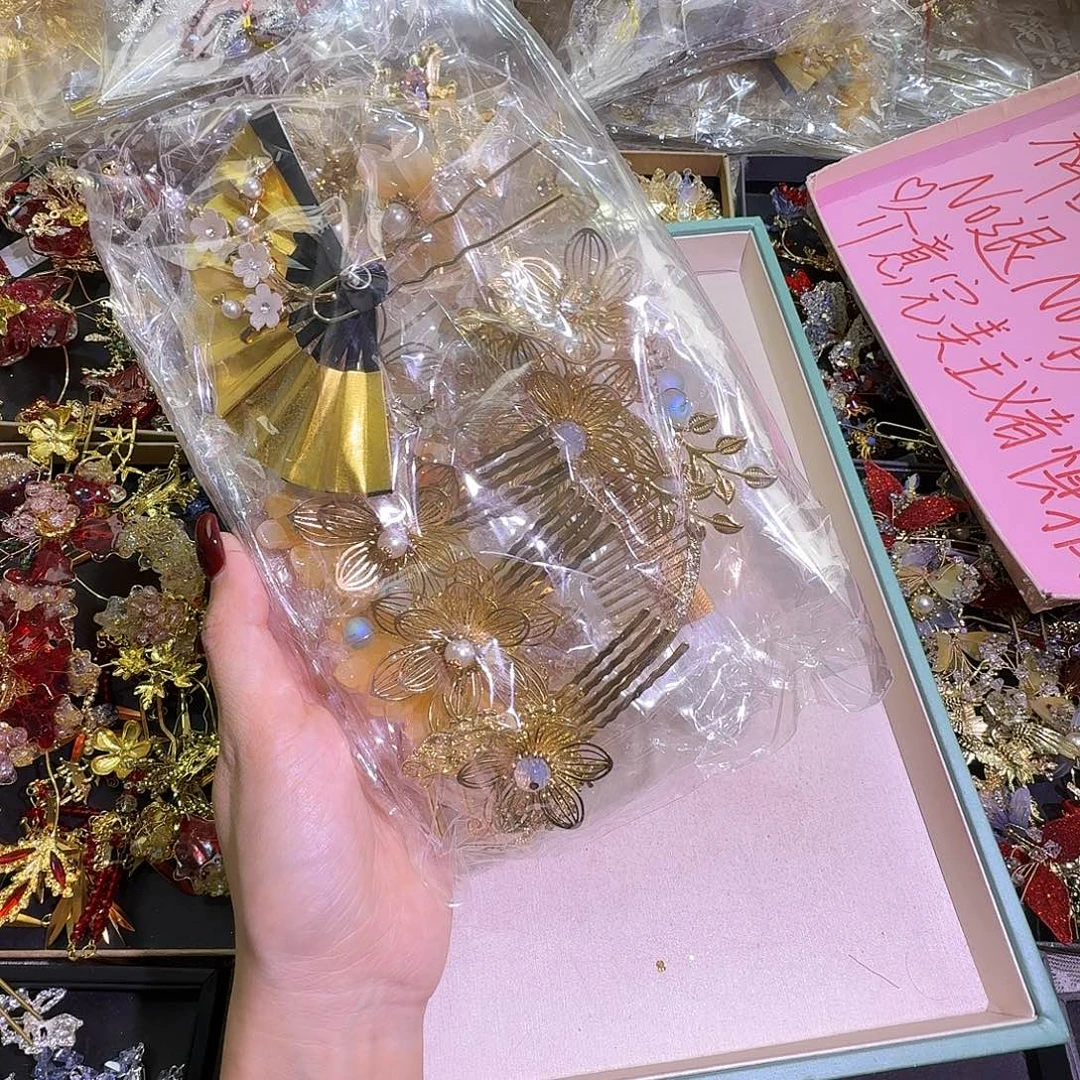 混合材质新娘头饰不退不换不售后无礼盒