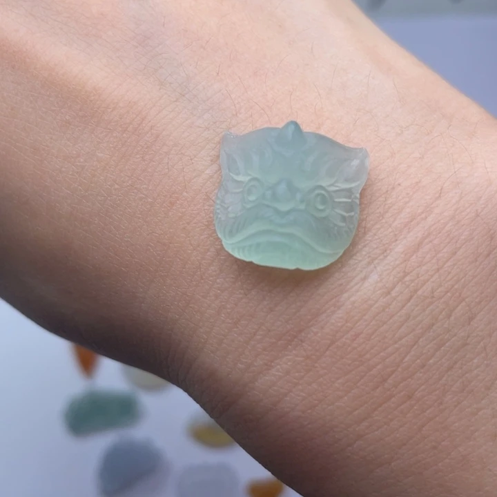 定制翡翠未镶嵌天然翡翠A货醒狮