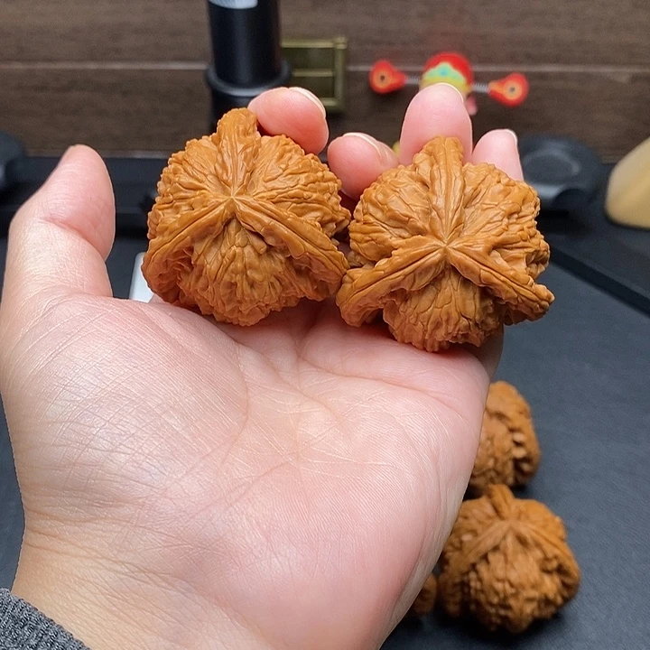 听***路把件文玩核桃白奔