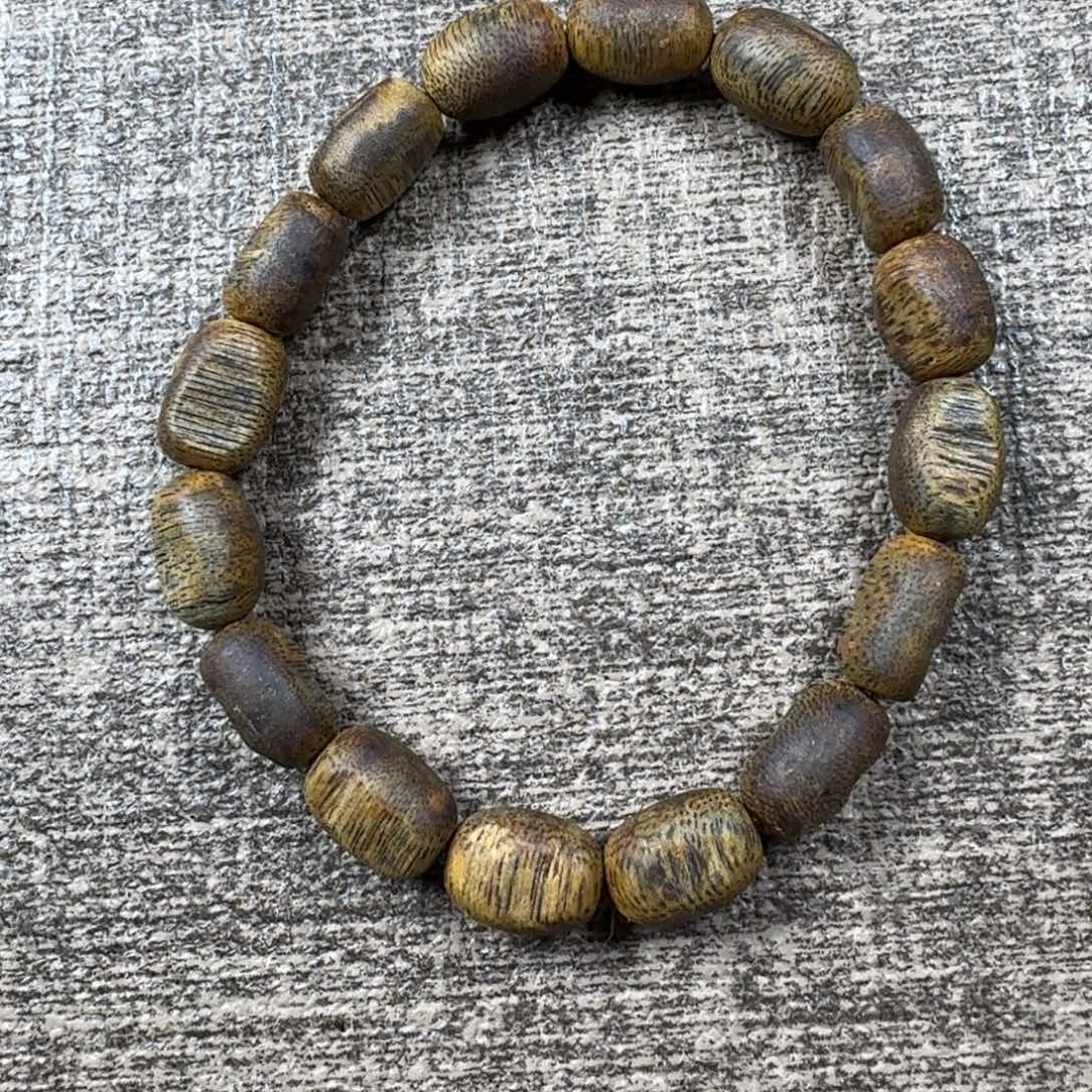 沉香沉香碎屑绿棋留疤珠0.8/5.7