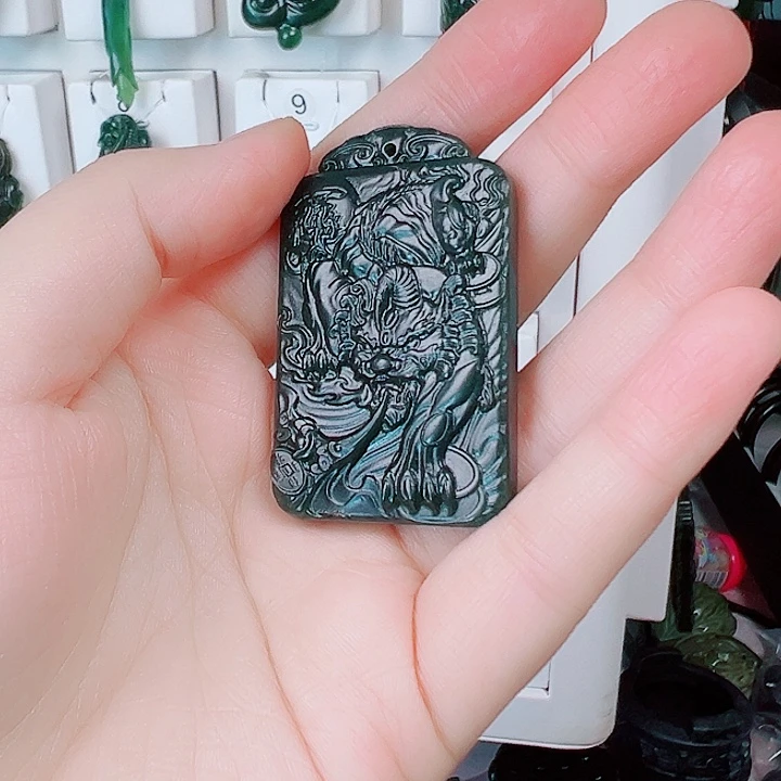 蛇纹石玉颈饰未镶嵌强*