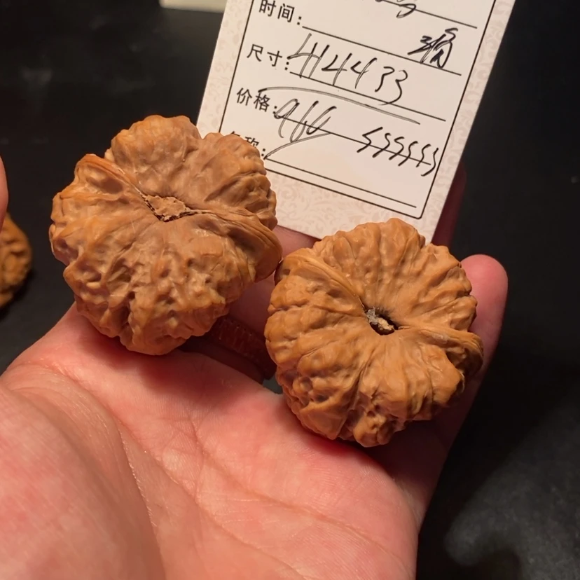 【闪购商品】文玩核桃吊坠根*咯96600000000000