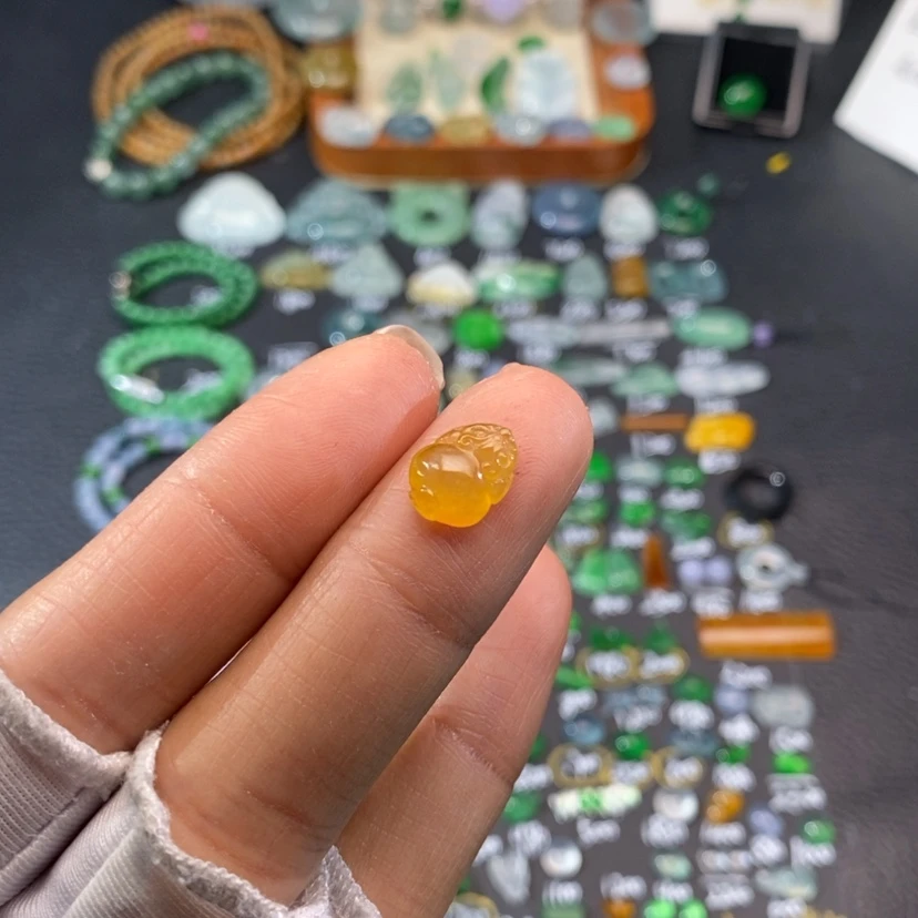 【闪购商品】翡翠挂件未镶嵌金蟾