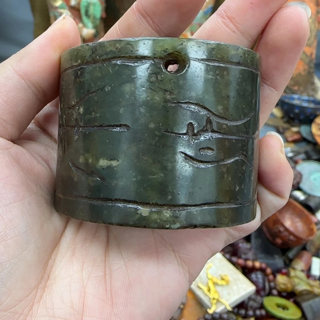 未镶嵌和田玉（糖玉）挂件