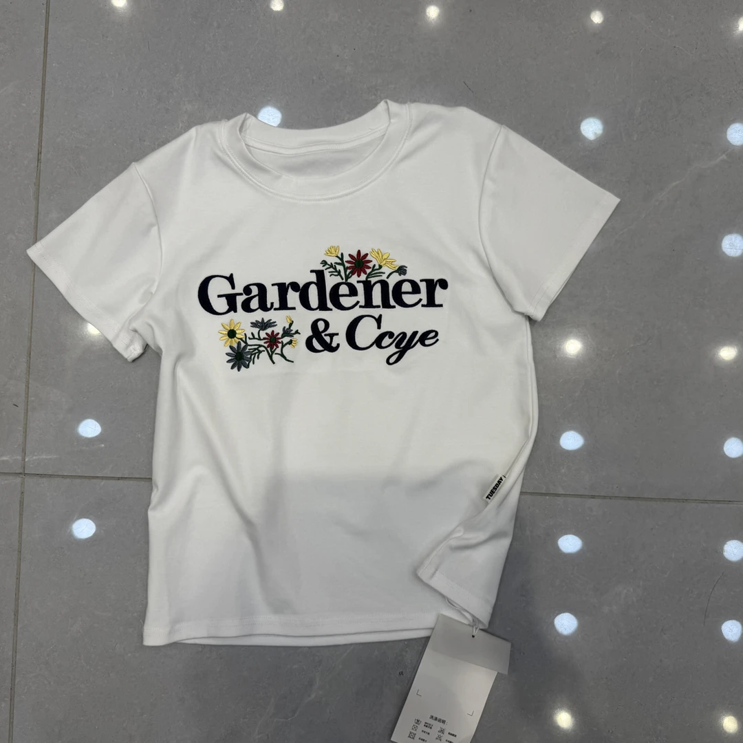 【海南肉丝】新品刺绣花花短袖上衣8970