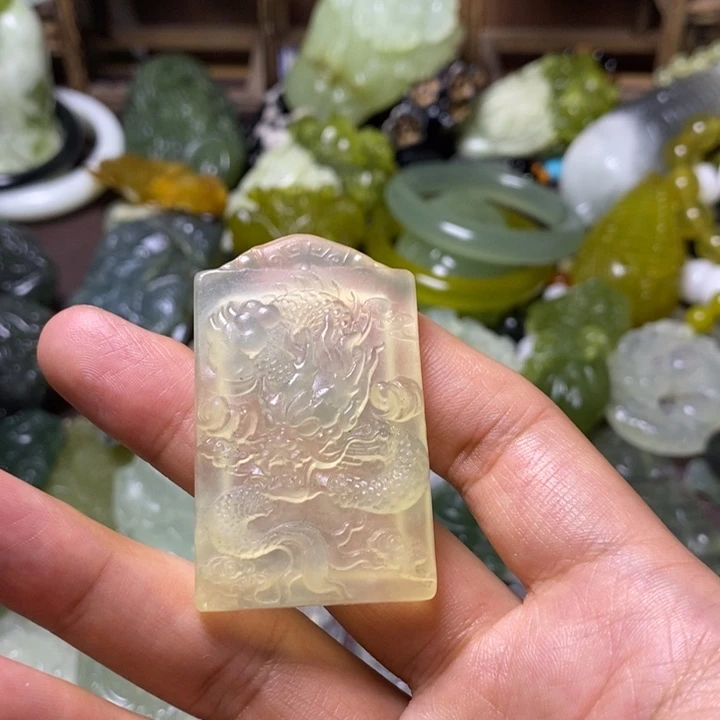 岫玉未镶嵌岫玉颈饰