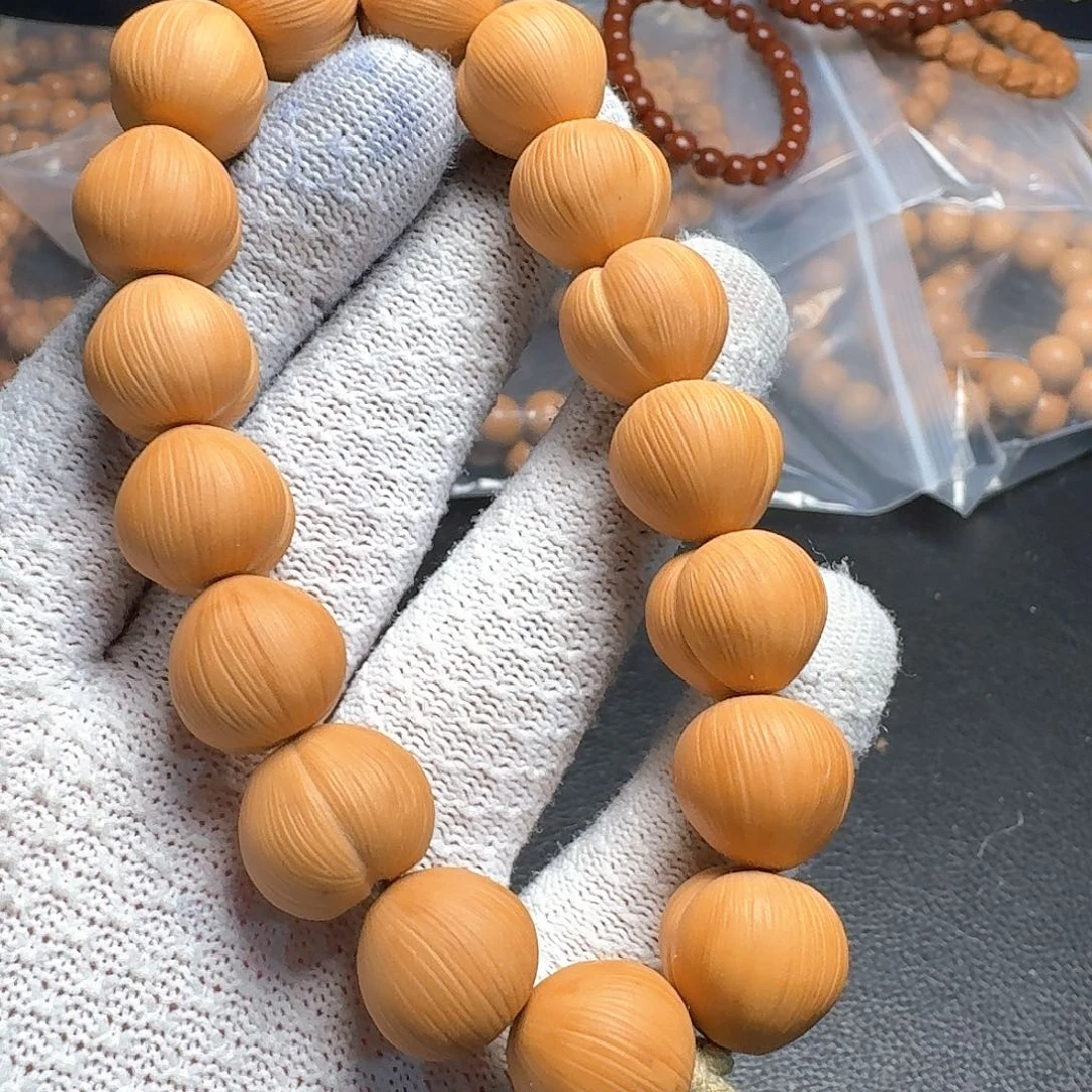 猴头核桃吊坠拉丝屁桃瑕疵款